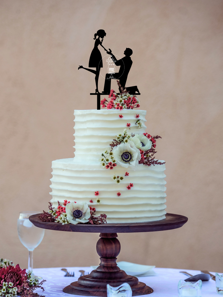 Anniversary Theme Couple Cake